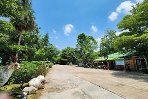 Rung Rueng Resort