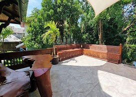 Ruenthai Ayutthaya Resort And Restaurant
