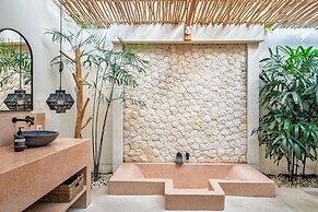 Victoria Villa by Betterplace