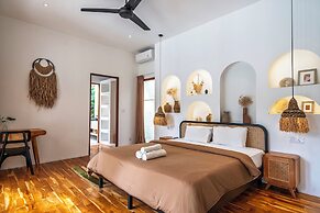 Victoria Villa by Betterplace