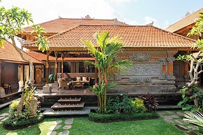Puri Kantor Legacy