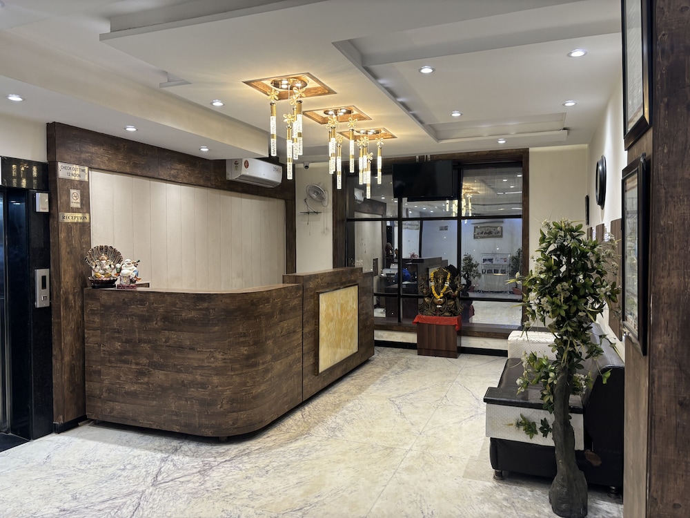 Hotel Opal Courtyard