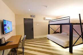 Robin Hotel