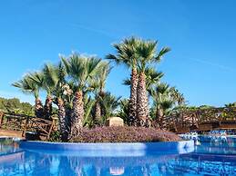Bungalow in Tarragona by the Beach