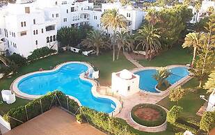 Pleasant Apartment With Shared Pool