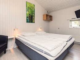 6 Person Holiday Park Home in Middelfart