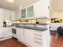 6 Person Holiday Park Home in Middelfart