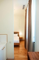 Roze Center Apartments