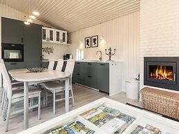 6 Person Holiday Park Home in Middelfart