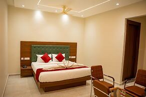 Hotel SRR Grand