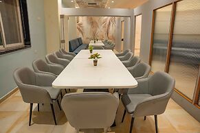 Hotel SRR Grand
