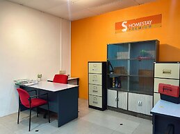 Hotel O S Homestay Premium