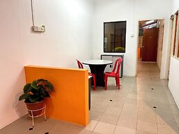 Hotel O S Homestay Premium