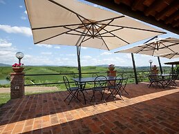 Flat With Swimming Pool and air Conditioning
