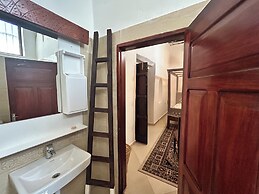 Habari House