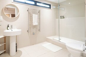 Parsons Pleck-6BD with Swimming Pool