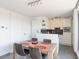 Bright Apartment With Sunny Terrace