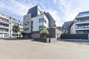 Bright Apartment With Sunny Terrace