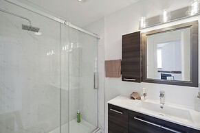 The Bay Suites