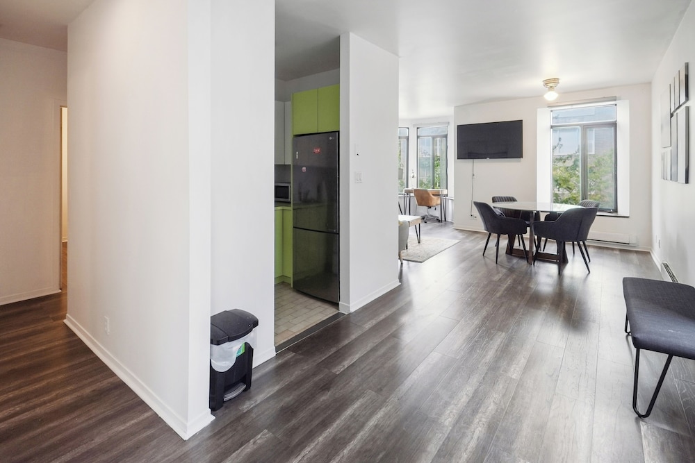 The Bay Suites