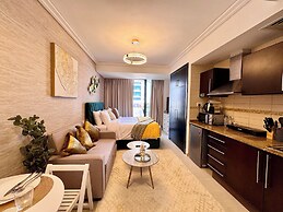 Cosmos Living Sleek and Stylish GCV2