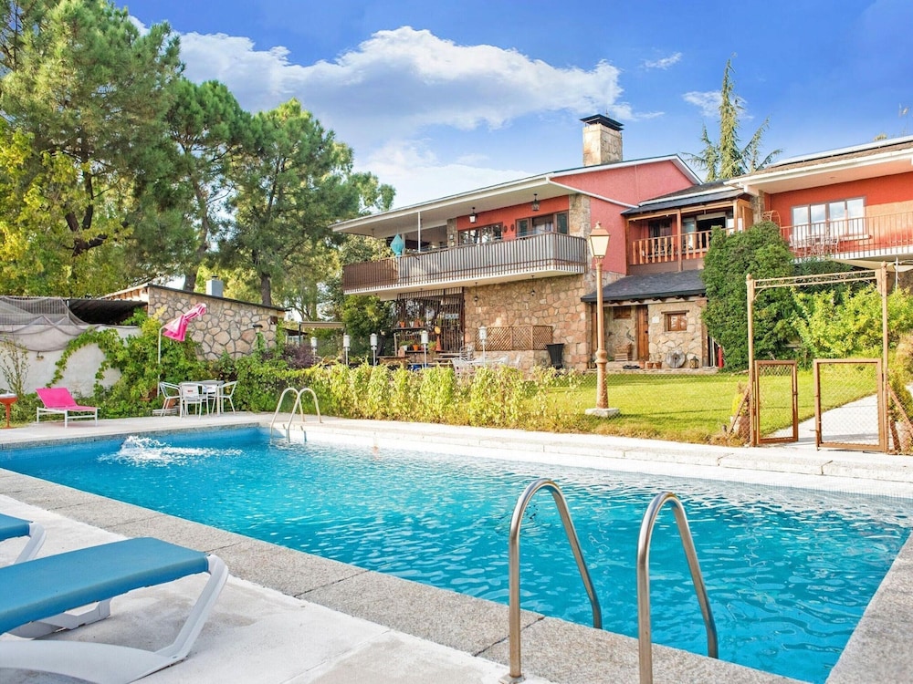 Rural Apartment With Private Garden