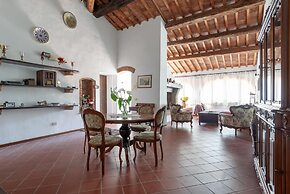 Nice Apartment With Swimming Pool