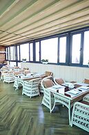 Rio Hotel