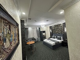 Riva Hotel