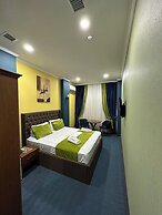 Riva Hotel