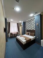 Riva Hotel