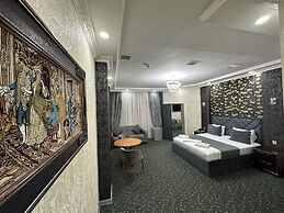 Riva Hotel
