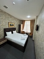 Riva Hotel