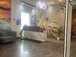 Hotel Ambience Plaza