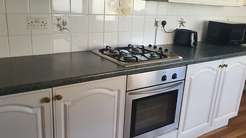 Room in Guest Room - Comfortable Room in Coventry