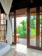 Vanaya Lodge