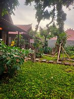 Vanaya Lodge