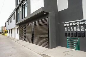 1BR Flat with Smart Access & Parking