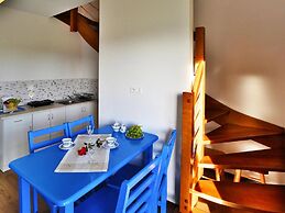 Comfortable, Two-story Holiday Homes