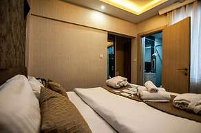 Honey Hotel