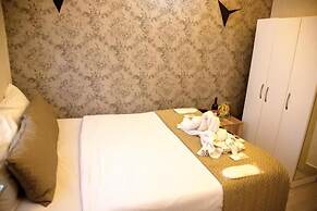 Honey Hotel