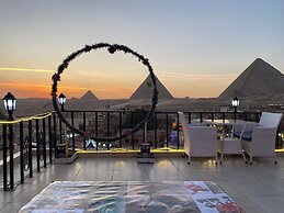 Sunrise Pyramids Inn