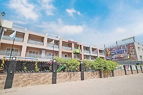 Royal Palace Beach Resort
