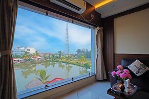 Royal Palace Beach Resort