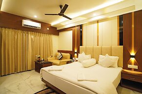 Royal Palace Beach Resort