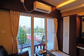 Royal Palace Beach Resort