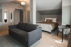 Roze Boutique Hotel