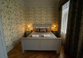 Roze Boutique Apartments