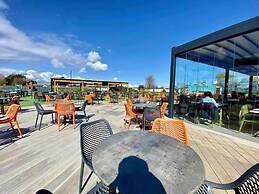 Meadows 33 Hot tub - Southview Holiday Park