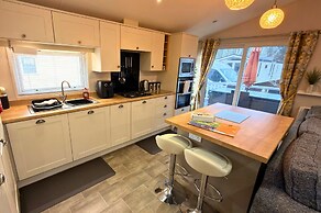 Meadows 33 Hot tub - Southview Holiday Park